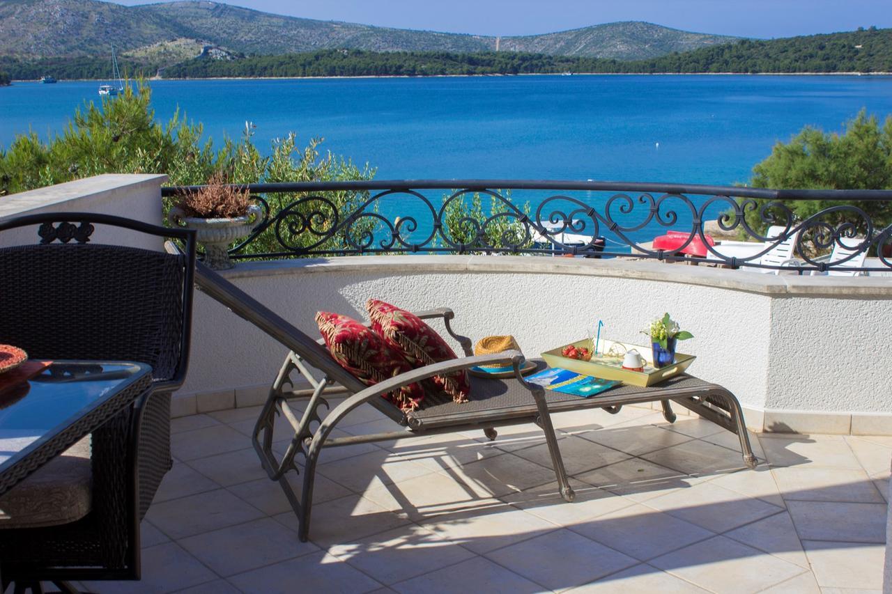 Sea Breeze - Front Sea Apartment Žaborić Extérieur photo